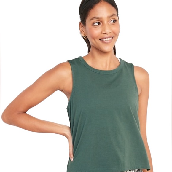 NWT Green Activewear Sleevless Crop Top - Picture 2 of 4